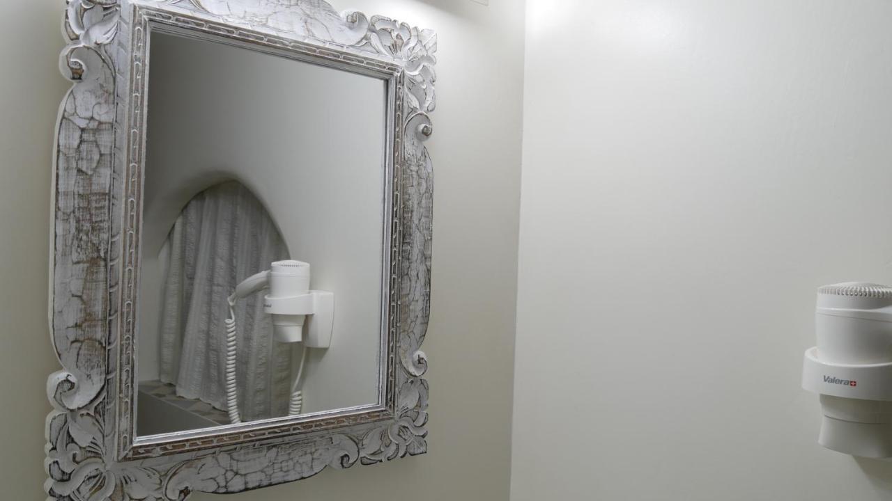 Pepi'S Rooms Triovasalos Экстерьер фото